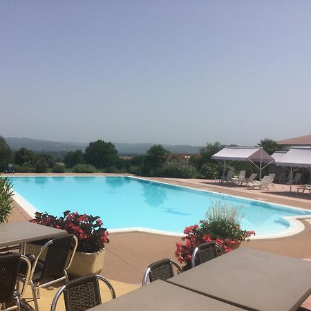 Hotel Restaurant - Le Vieux Pigeonnier Loubressac Экстерьер фото